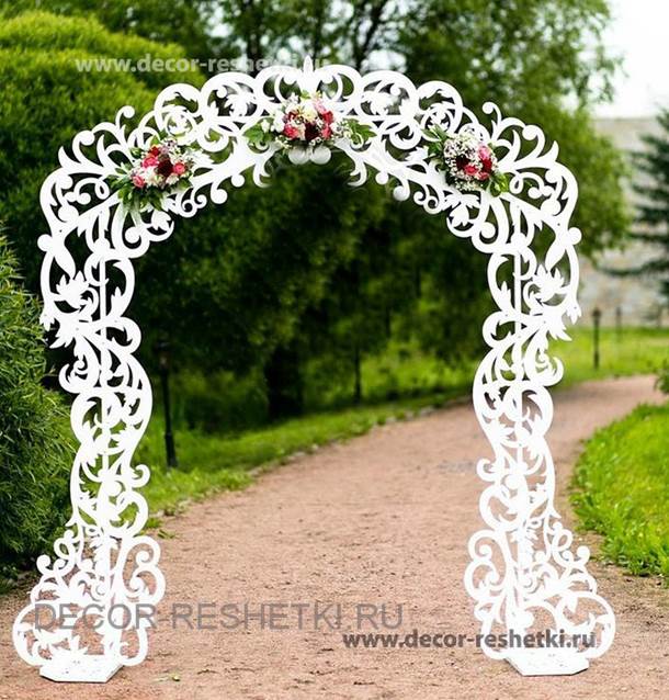 Белая свадебная арка — фото №1
